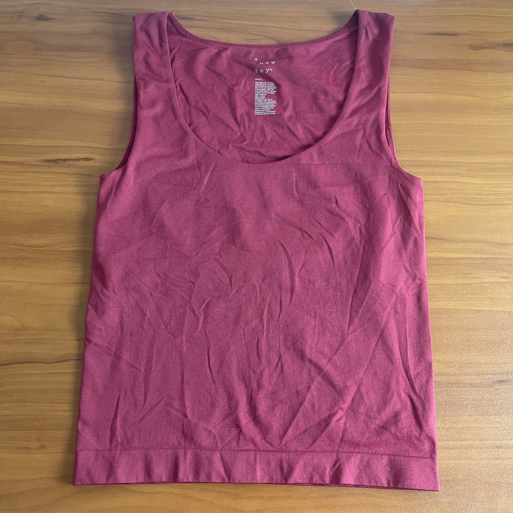 A New Day Seamless Tank Top Burgundy Slim Fit Scoop Neck Sleeveless Small